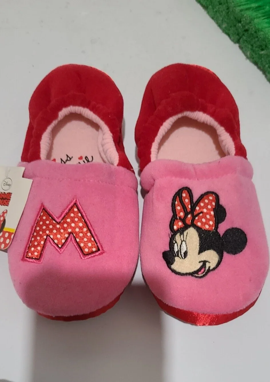 Disney 2 Pc Minnie Mouse Pink Plush Slippers & Dome 